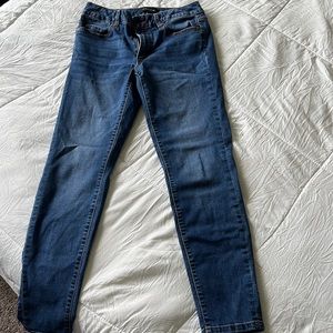 Tahari jeans